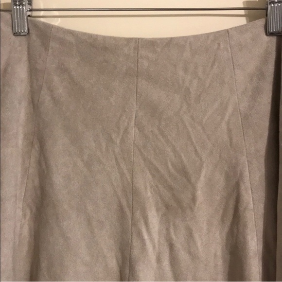 HOST PICK BB Dakota Suede Skirt - Picture 3 of 6